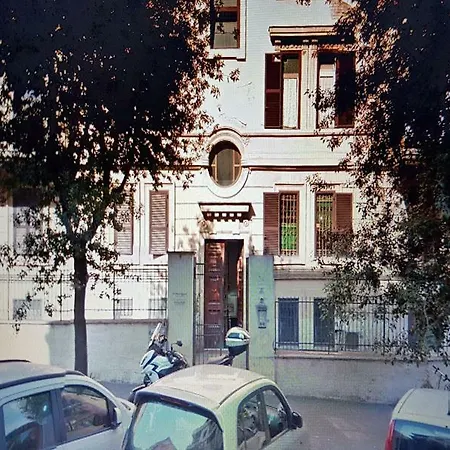 Hotel St. Peter's Square 3*